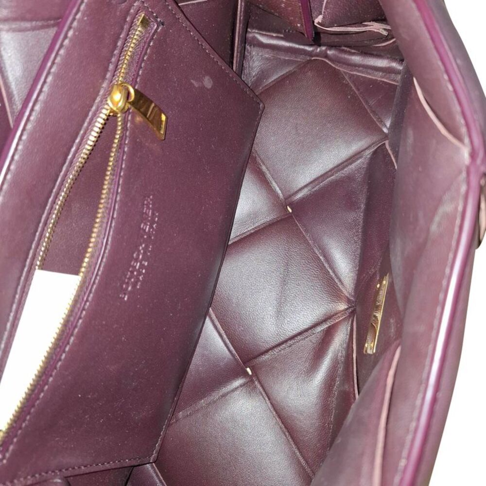 Bottega Veneta Maxi Intrecciato Padded Top Handle Bag in Burgundy Leather - Picture 5 of 8